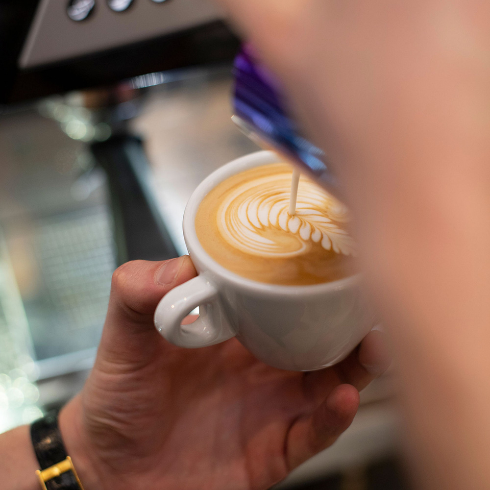 09 CORSI AVANZATI - Latte Art Avanzato